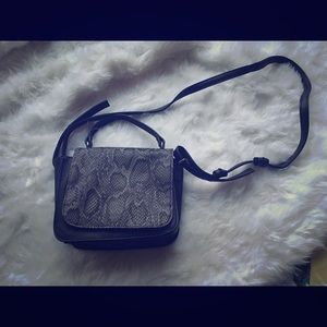 Jaclyn Smith collection shoulder bag